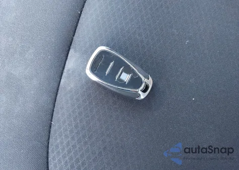 2018 Chevrolet Malibu Lt z USA, uszkodzony, nr VIN 1G1ZD5ST3JF218893